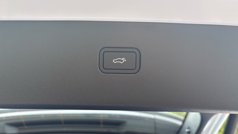 Volvo EX30 200kW SM Extended Range Plus 69kWh 5dr Auto Electric Estate